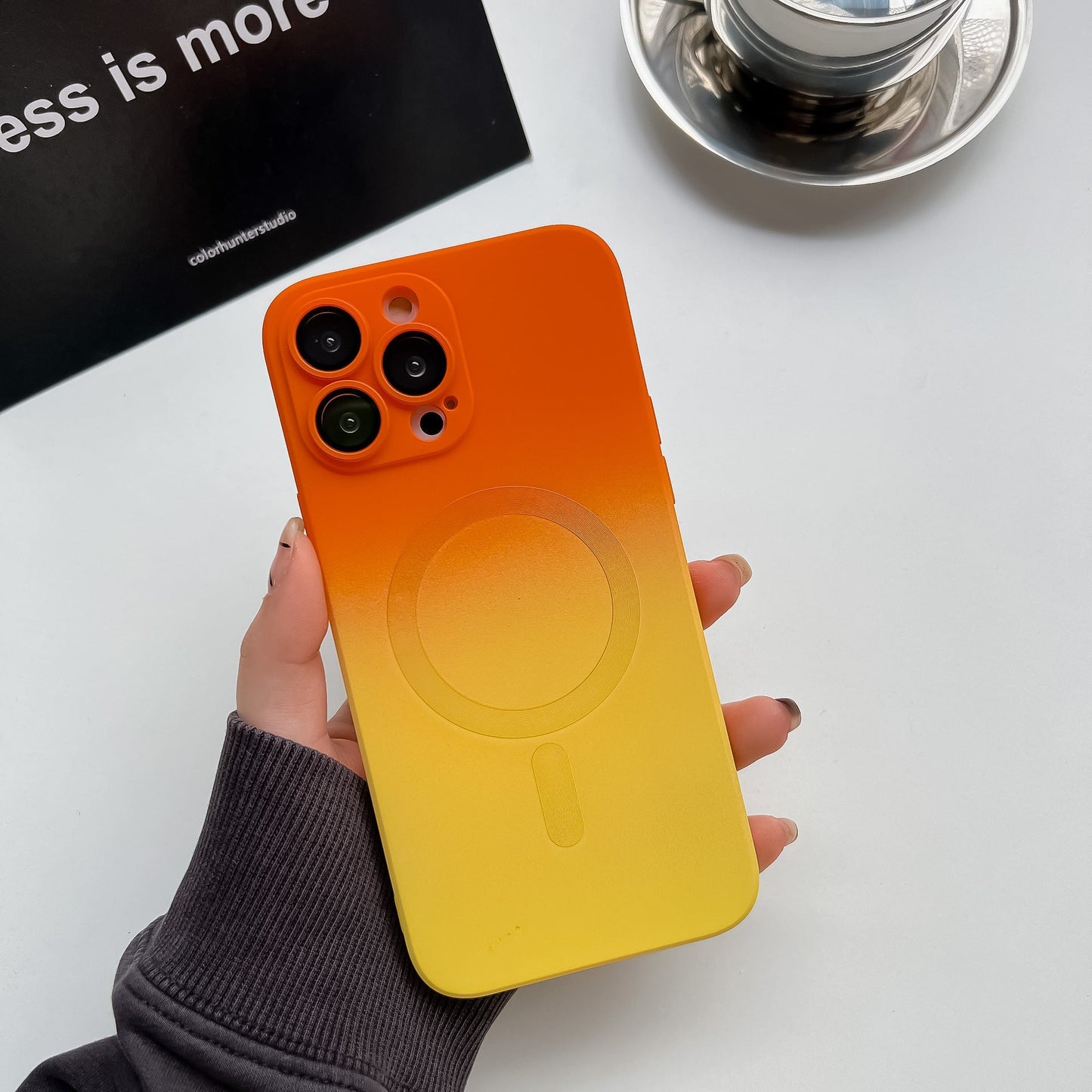 New Liquid Silicone Two-Color Gradient Magnetic with Lens Protector Case for iPhone 14/13/12/Pro/Pro Max